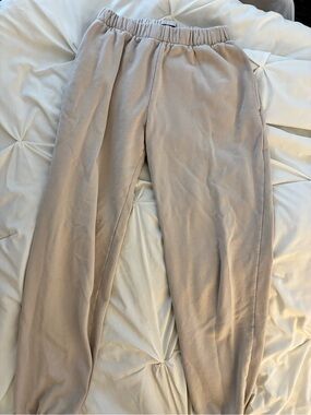 Brandy Melville Joggers in Light Beige